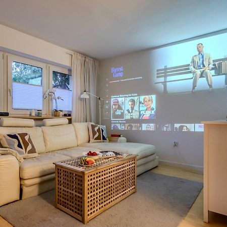 Rezydencja Filmowa- Wygodny Apartament 10 Min Od Lotniska I Centrum Appartement Warschau Buitenkant foto